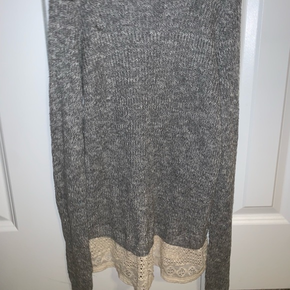 Sweater - Picture 4 of 4